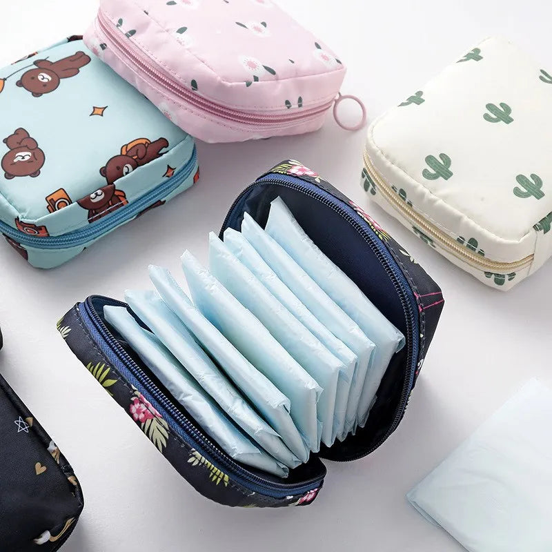 Heart Print Sanitary Napkins Storage Bag Feminine Period Pouch Portable Tampon Organizer Bag Mini Makeup Lipstick Storage Pouch