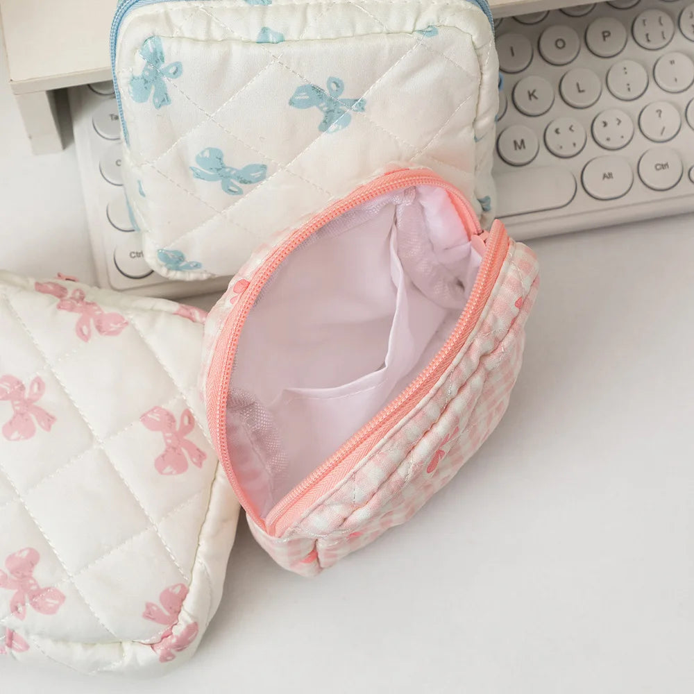 Heart Print Sanitary Napkins Storage Bag Feminine Period Pouch Portable Tampon Organizer Bag Mini Makeup Lipstick Storage Pouch