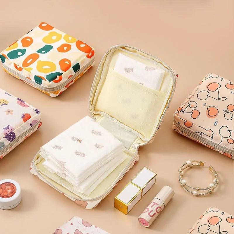 Heart Print Sanitary Napkins Storage Bag Feminine Period Pouch Portable Tampon Organizer Bag Mini Makeup Lipstick Storage Pouch